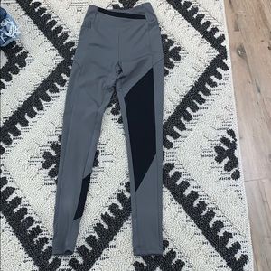 Grey gym shark leggings